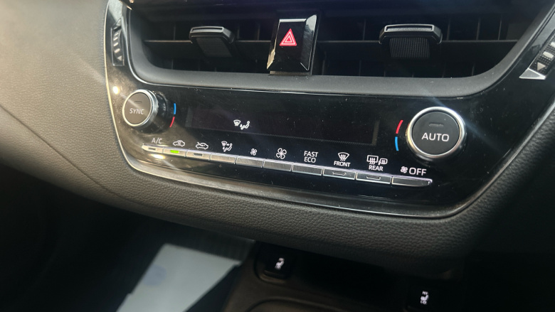 Toyota Corolla Petrol 1.8 VVT-i Hybrid Commercial Auto